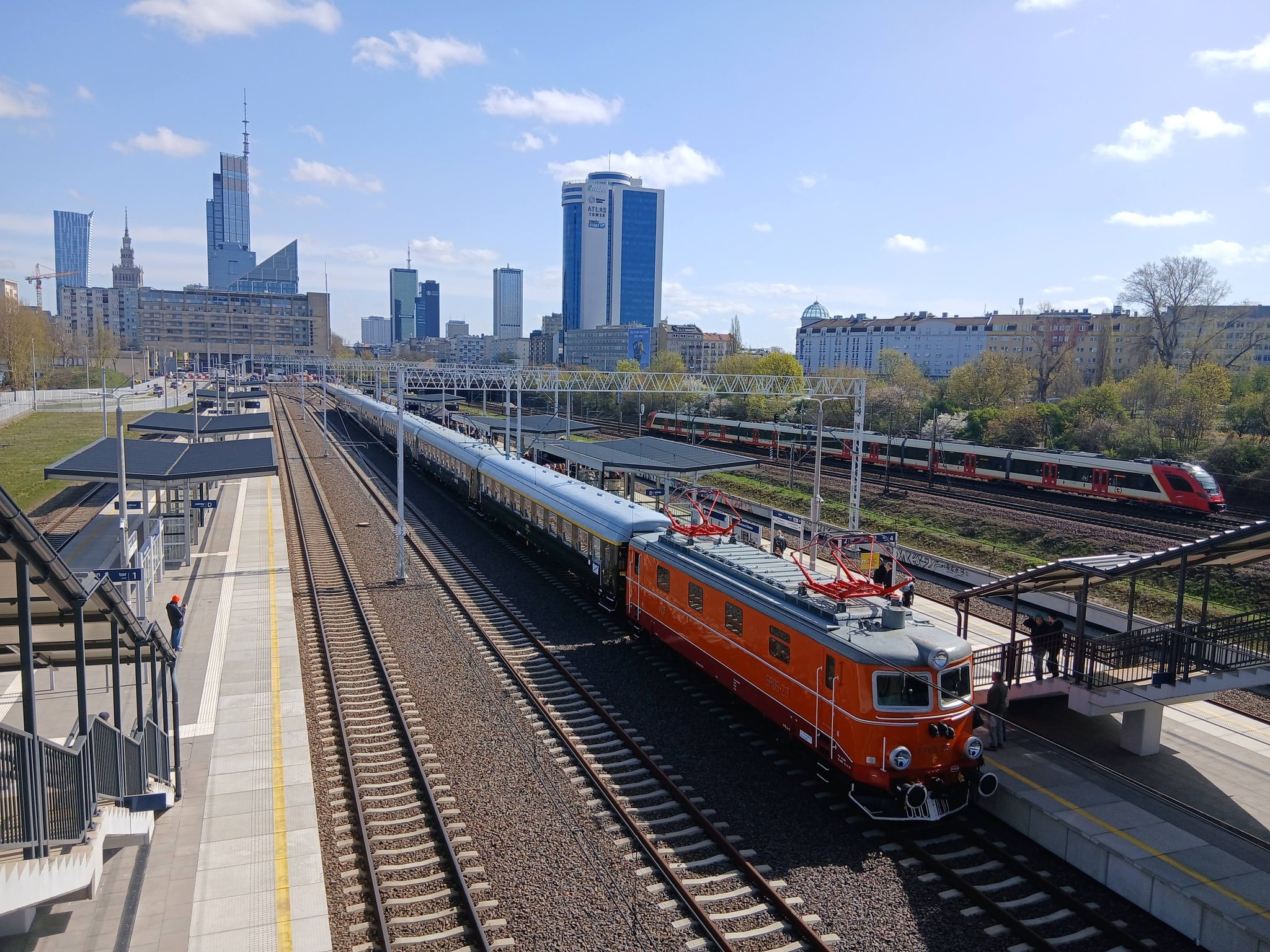 Inforail - PKP Intercity uruchamia pociąg „Nieśpieszny”. Pojechaliśmy dziś z Warszawy do Radomia