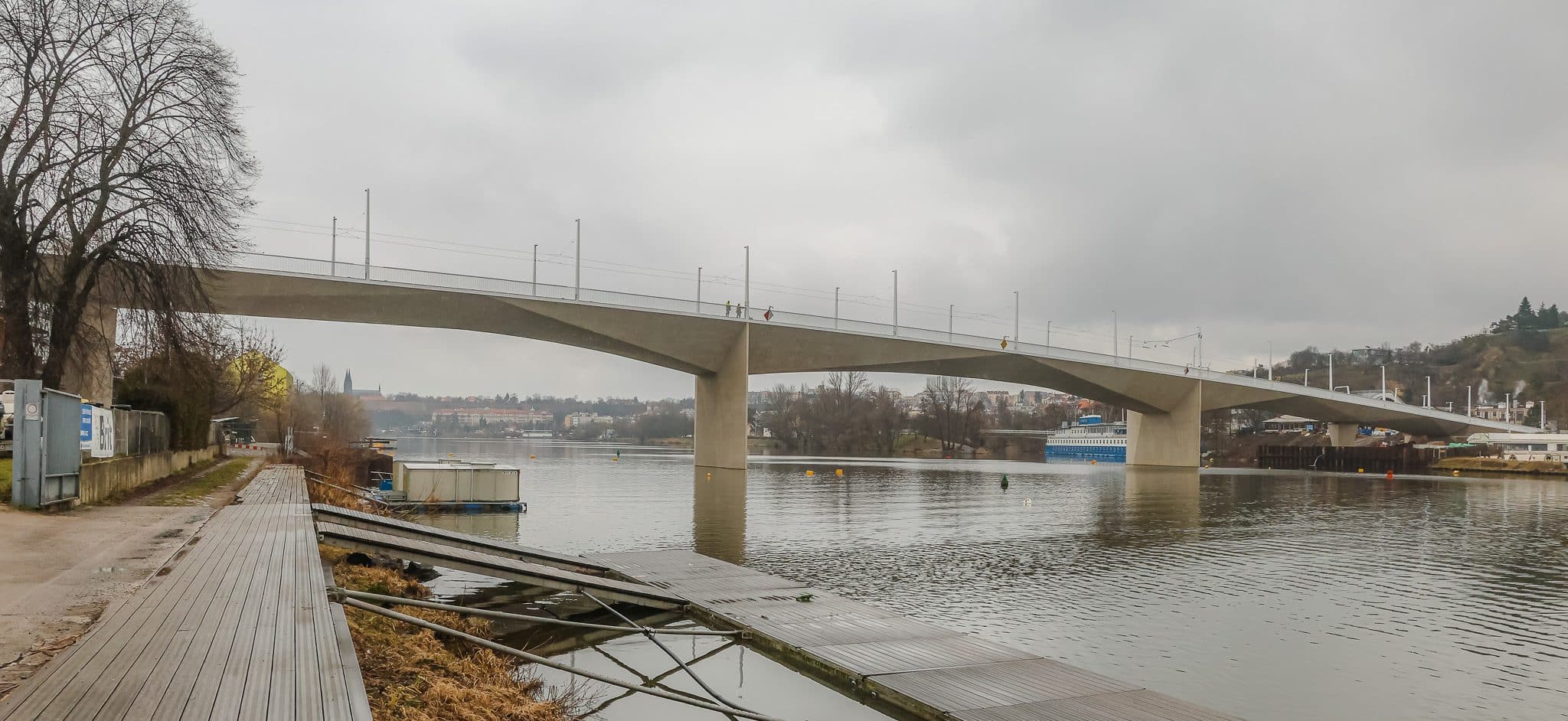 Infotram - Dvorecki most zmienia komunikację w Pradze. Duże zmiany w kursowaniu tramwajów od 18 kwietnia