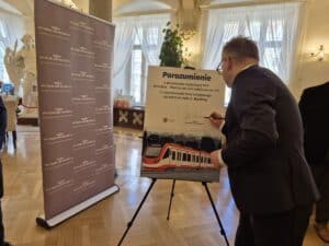 Infotram - Tramwaj zintegrowany z koleją we Wrocławiu. Miasto podpisało porozumienie z PKP PLK