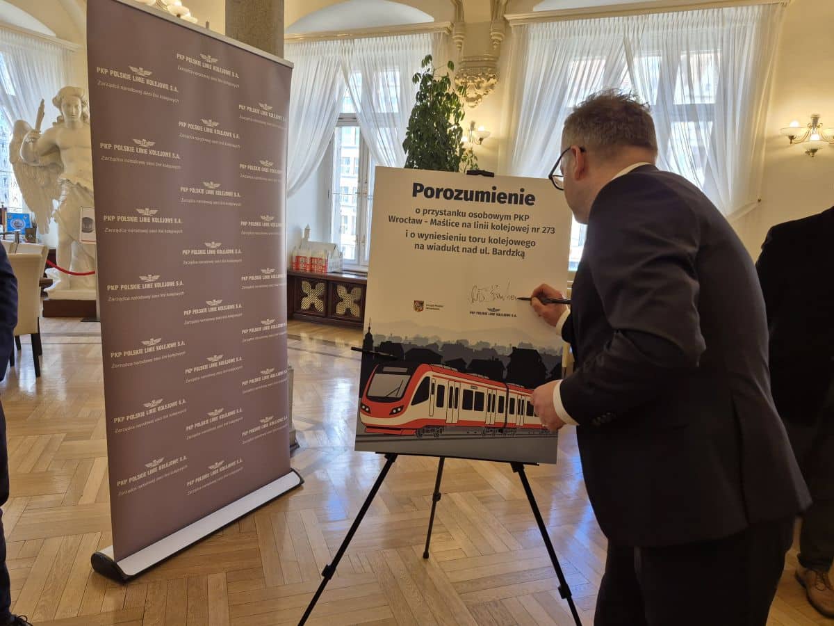 Infotram - Tramwaj zintegrowany z koleją we Wrocławiu. Miasto podpisało porozumienie z PKP PLK