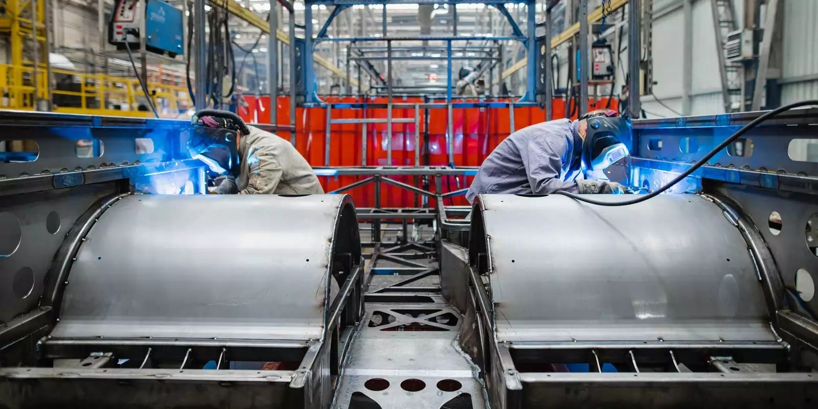 Infobus - Ze Starachowic do Karlove Vary, Děčína i Frydka-Místka: Elektrobusy MAN dla czeskich miast