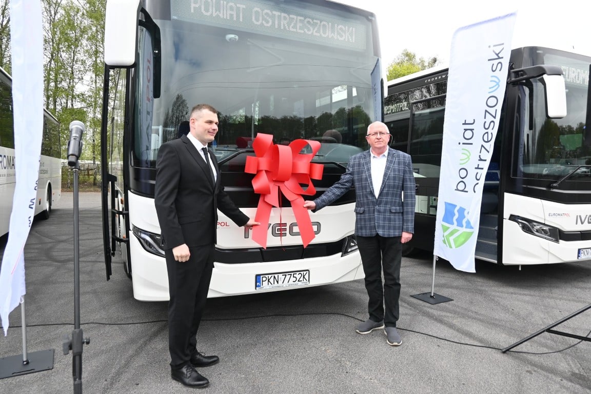 Infobus - Pięć nowych autobusów Iveco Crossway dla Powiatu Ostrzeszowskiego. Od Euromatpol