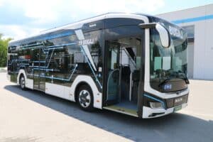Infobus - MAN dostarczy elektrobusy dla Transdev Slezsko. W tle także pierwszy wodór