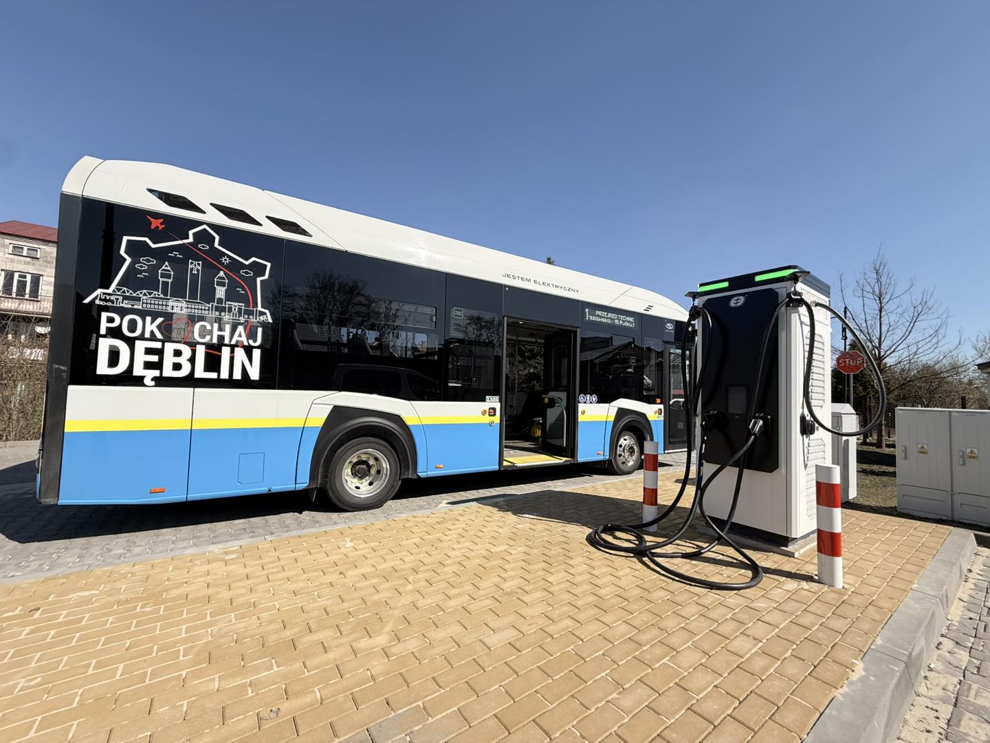 Infobus - Dęblin szykuje start miejskiej komunikacji. Miasto pokazało przebieg pięciu linii