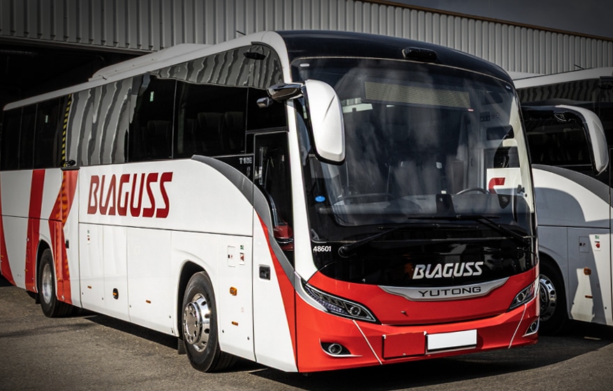 Infobus - Blaguss inwestuje w autokary elektryczne: 12 autobusów Yutong T12E z panelami solarnymi