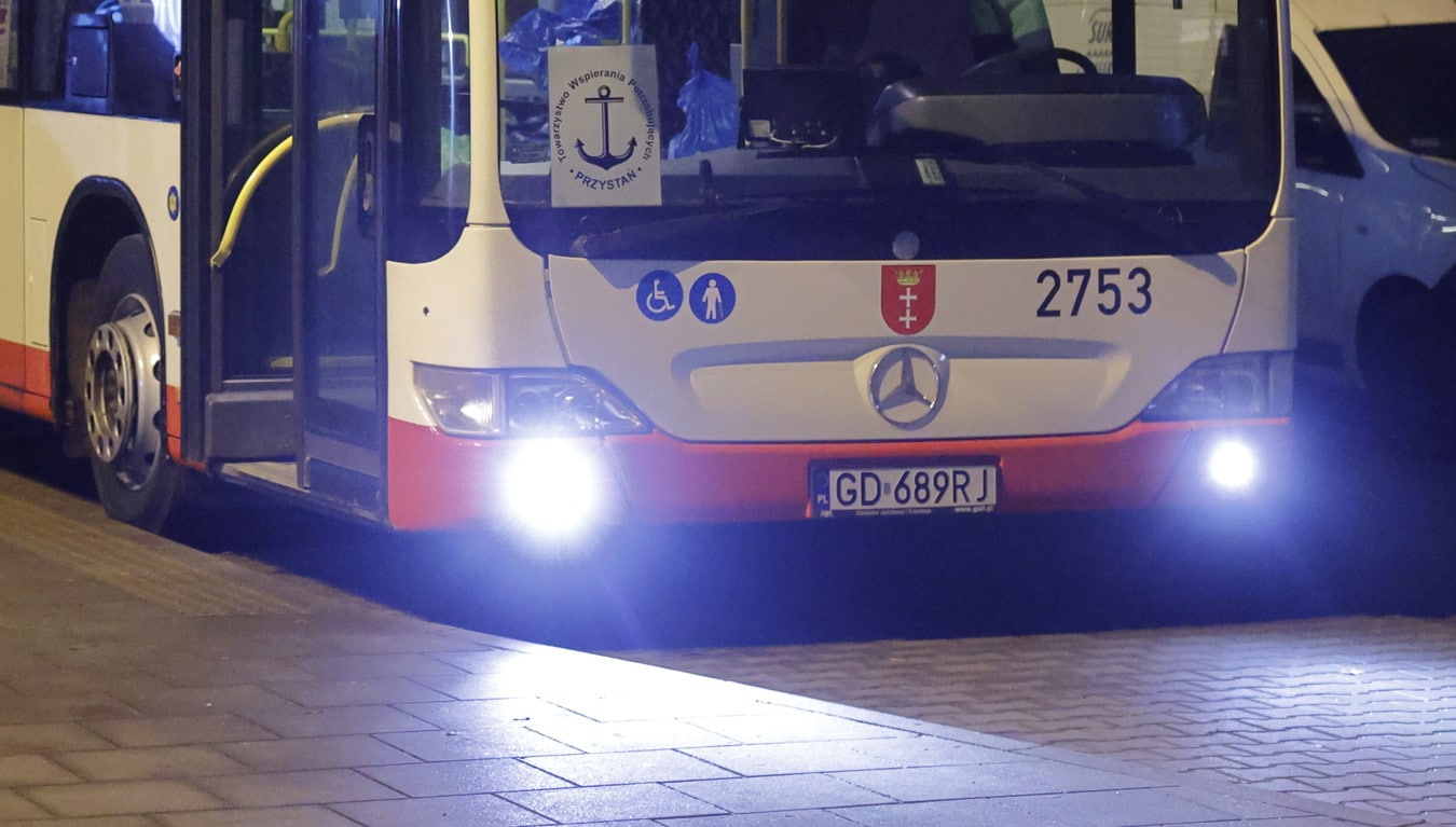 Infobus - Gdańsk kończy sezon Autobusu SOS. Mobilna pomoc dotarła do setek potrzebujących