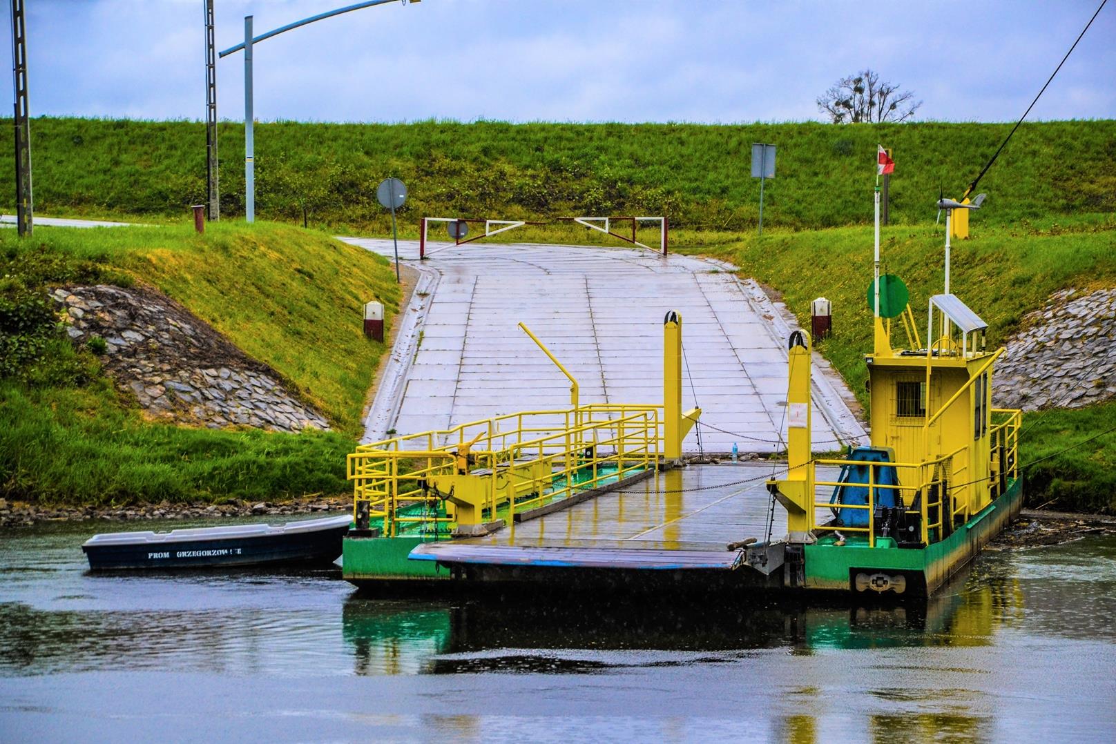 Infoship - Coraz bliższy koniec promu na Grzegorzowice – Ciechowice na Odrze. Nowy most z przęsłami 