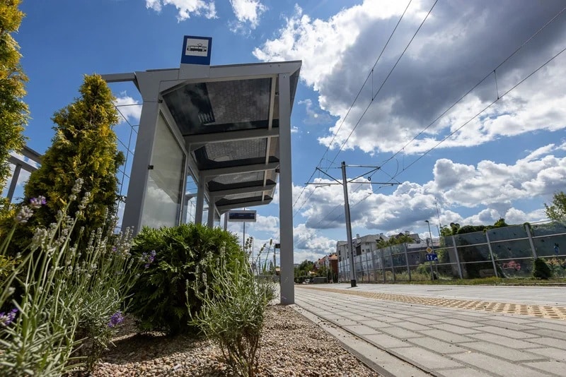 Infotrans - MZK Toruń otworzył oferty na zielone przystanki. Dwie firmy w grze