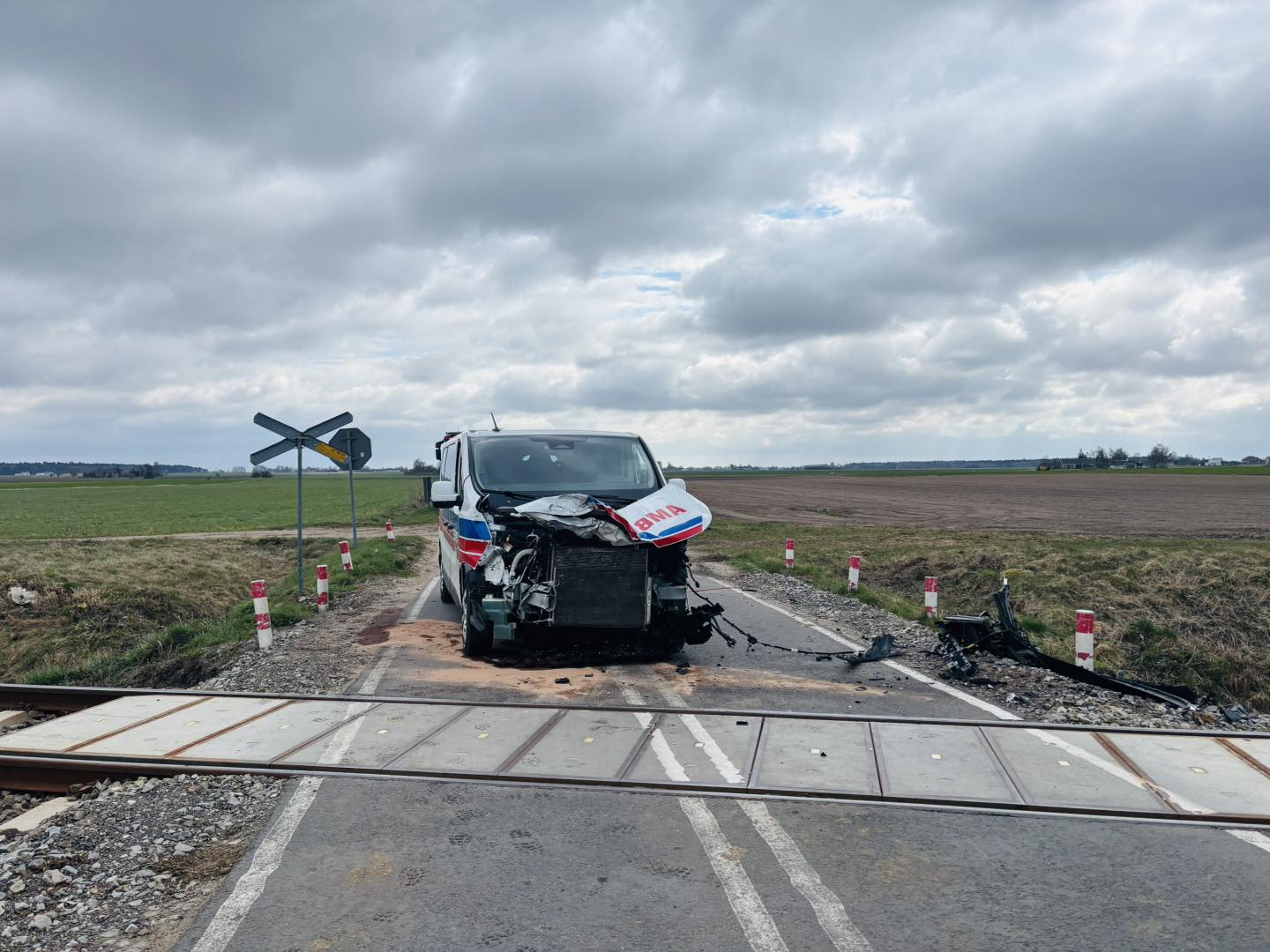 Inforail - Karetka wjechała pod pociąg na trasie Raciąż – Sierpc. Ruch kolejowy wstrzymany