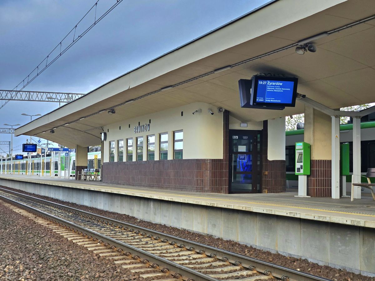 Inforail - Zabytkowy dworzec w Brwinowie po modernizacji. Nowoczesność w historycznej formie