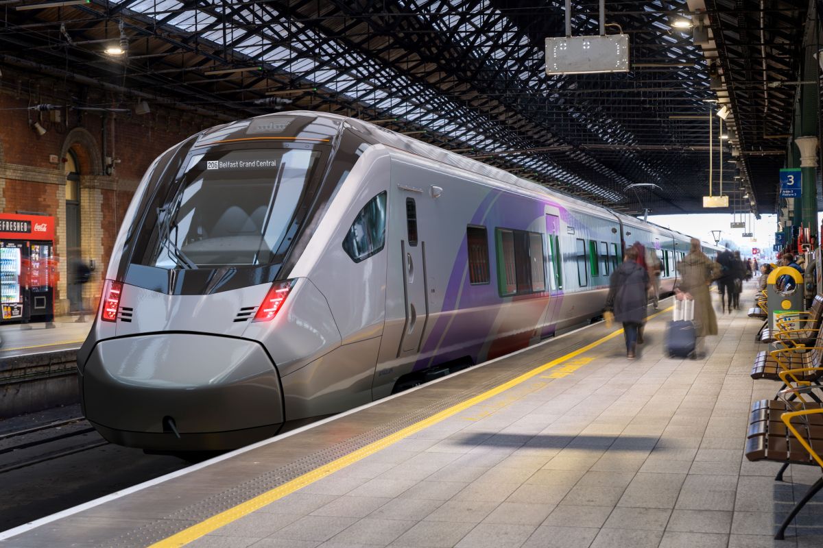 Inforail - Stadler dostarczy pierwsze pociągi dla Irlandii. FLIRT-y pojadą między Dublinem a Belfastem