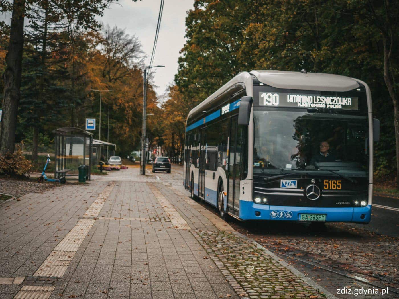 Infobus - 10-letnia umowa na transport publiczny: Gdynia – Sopot – Kosakowo. Z autobusami elektrycznymi