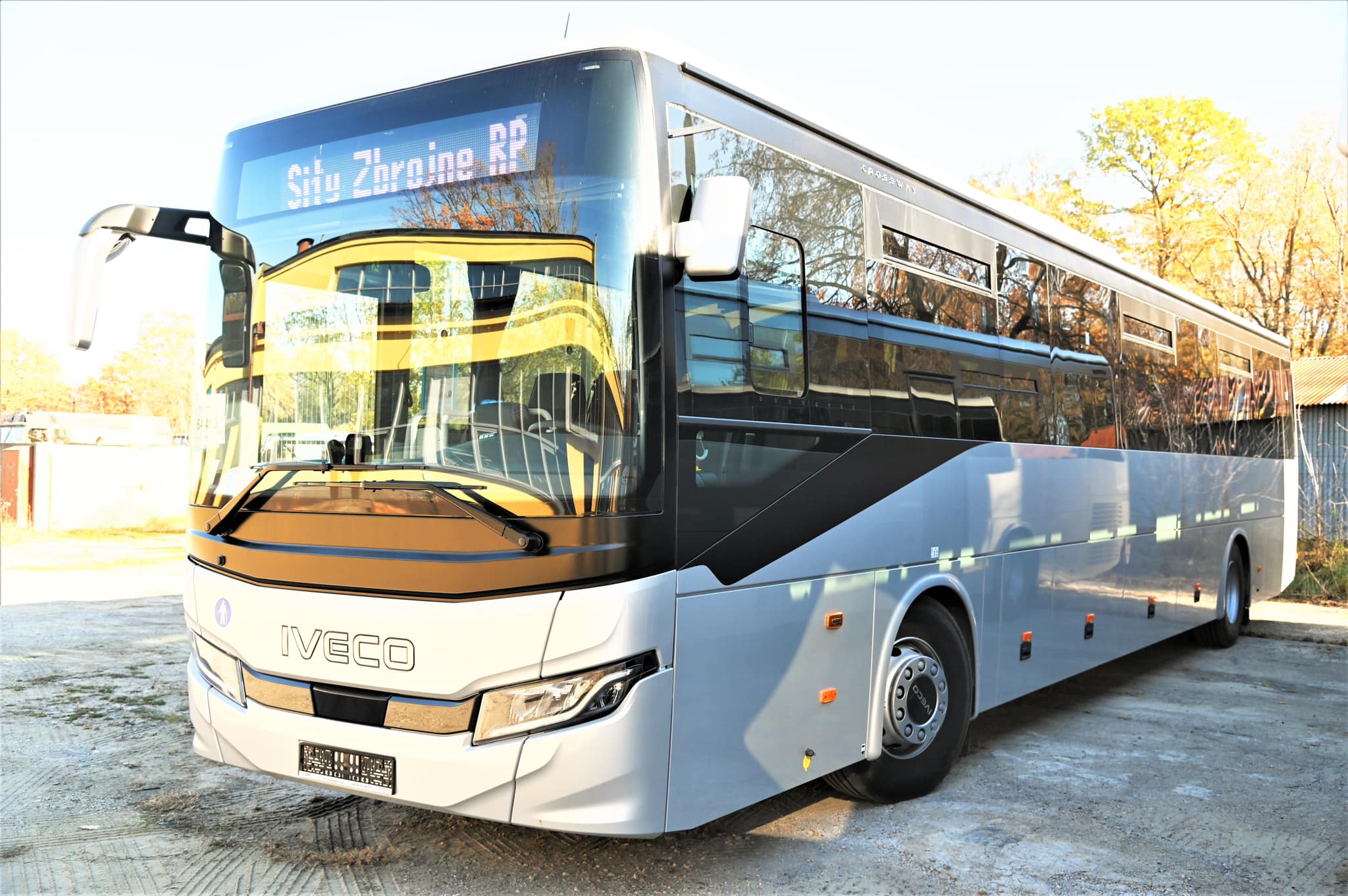 Infobus - Wojsko Polskie kupuje kolejne nowe autobusy. 3. RBLog zamawia do 40 autokarów