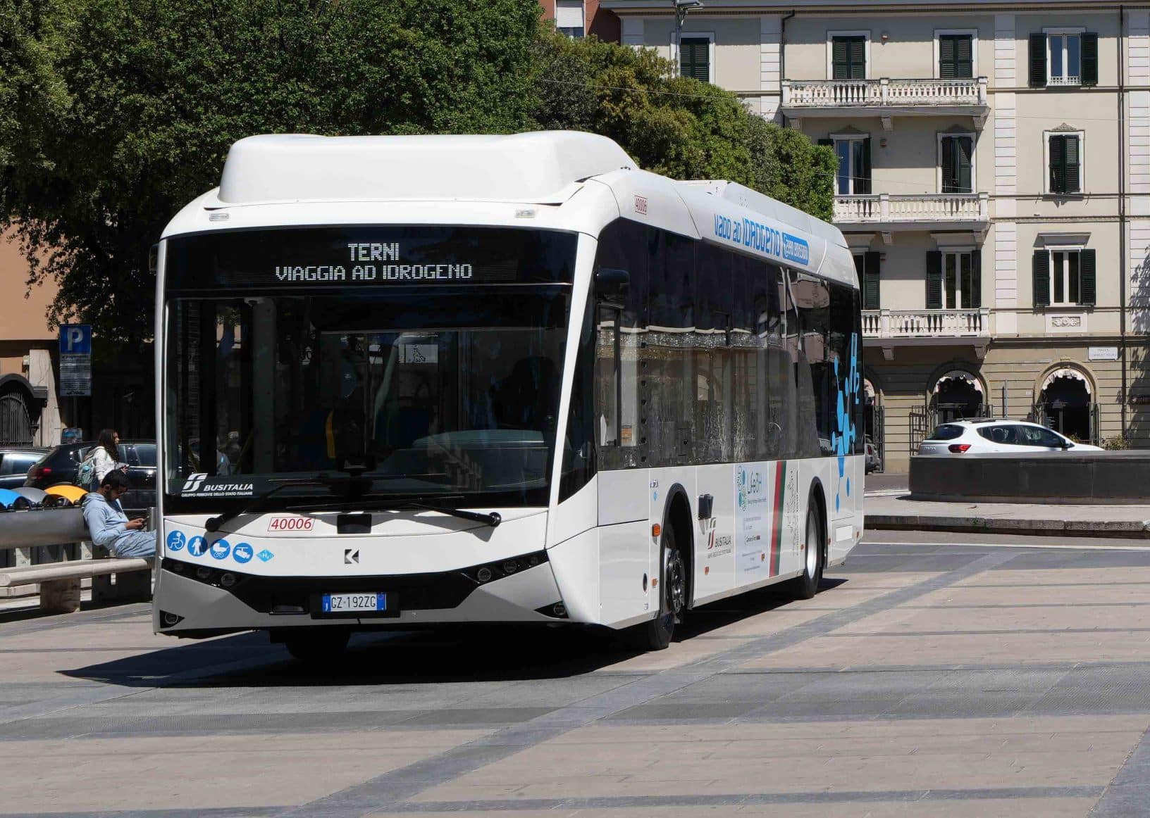 Infobus - Włochy: Pierwsze autobusy Karsan e-ATA Hydrogen. Z ogniwami Toyoty i wodorem od Linde