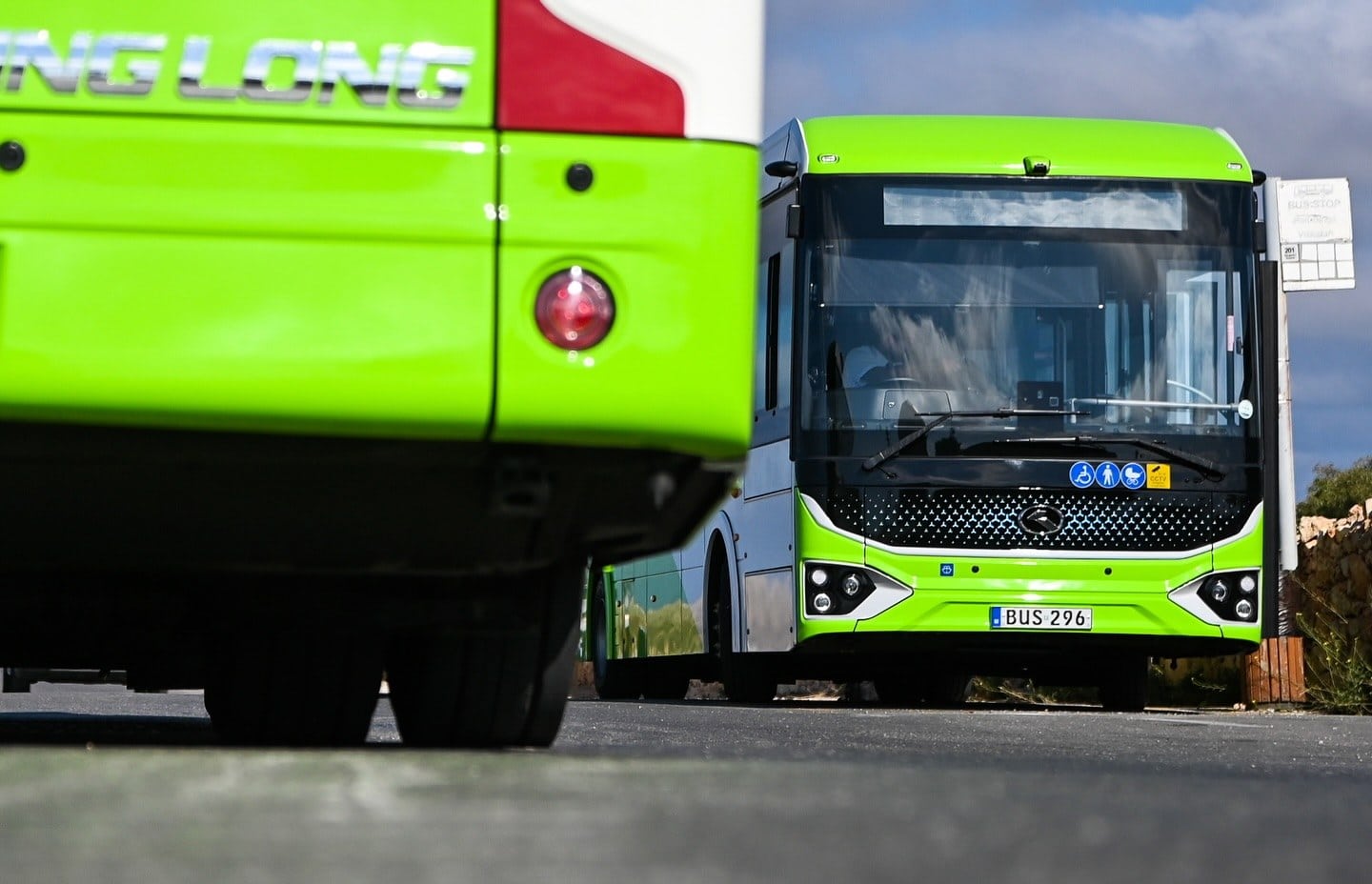 Infobus - Malta kupi 40 elektrobusów i przetestuje autonomiczny shuttle bus