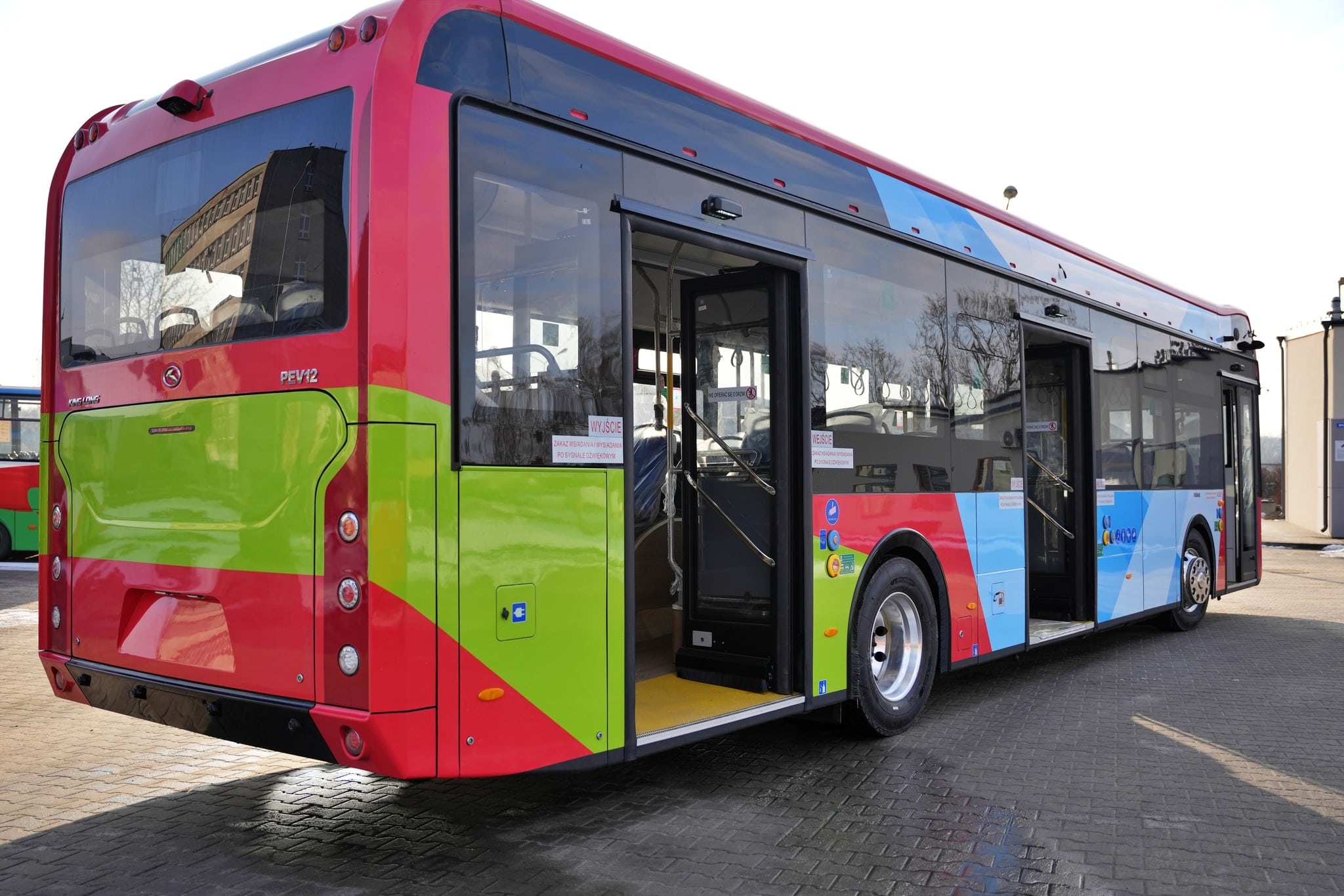Infobus - MZK Puławy zamawia kompletny warsztat pod autobusy elektryczne. Narzędzia plus rampa