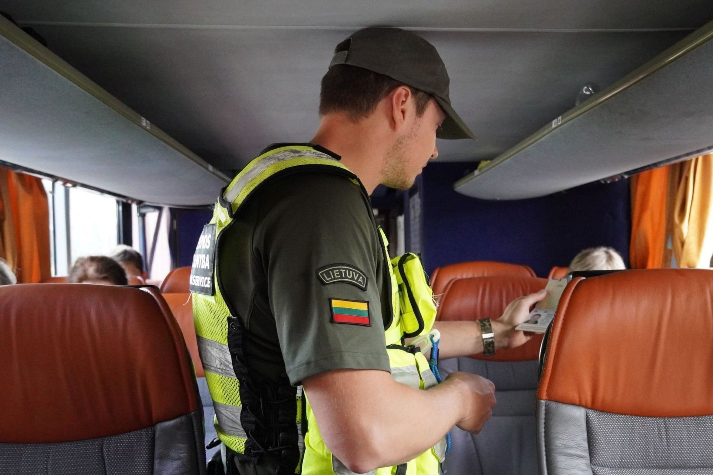 Infobus - Litwa zawraca autobus z Białorusi. Nowe sankcje zaczynają działać