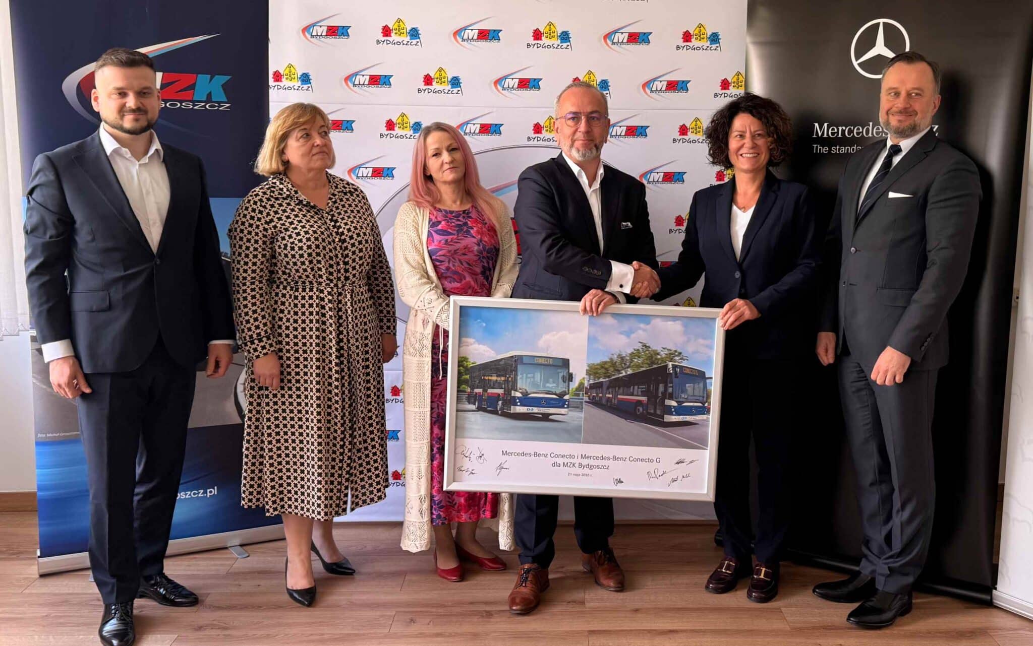 Infobus - Nowe Mercedesy Conecto dla Bydgoszczy. Umowa na 22 autobusy plus 8 w opcji