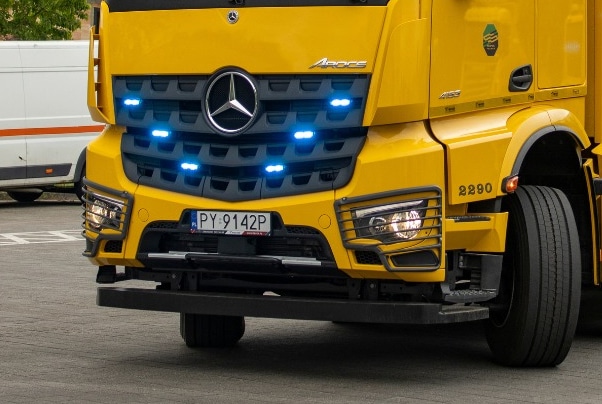 Infobus - Nowa „gwiazda” do zadań specjalnych w MPK Poznań. Pomoże przy awariach autobusów