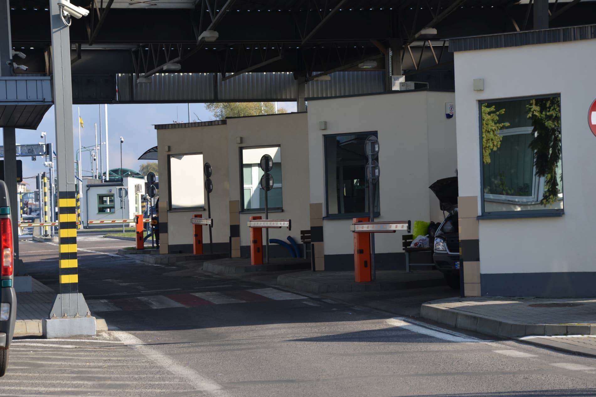 Infobus - Przejście w Medyce z wykonawcą Budynku Odpraw Autokarów. Najtańsza oferta wygrała