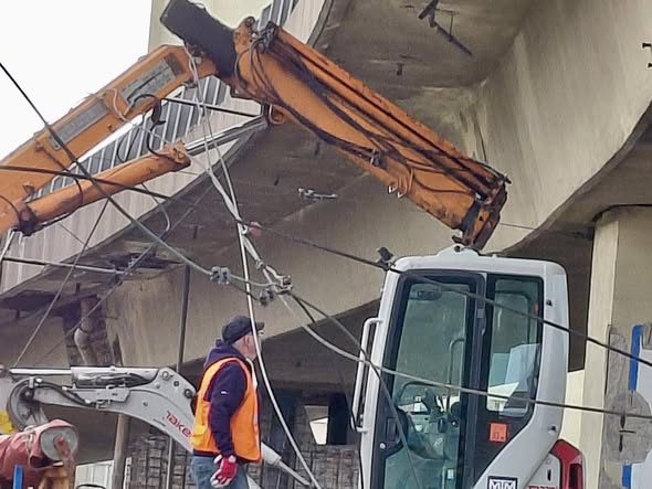Infotram - Paraliż tramwajowy w centrum Gdańska. Ciężarówka zerwała sieć trakcyjną