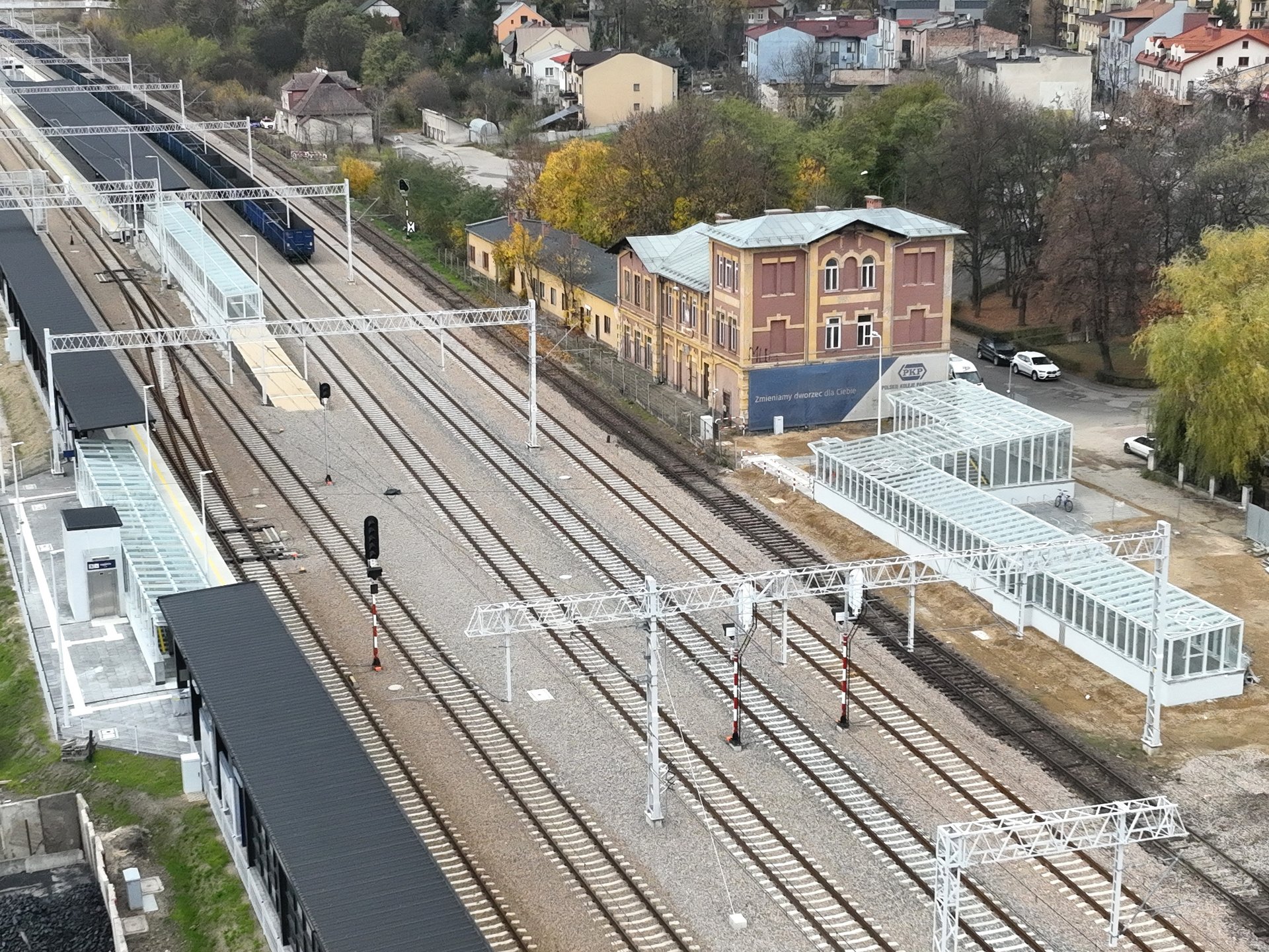 Inforail - Nowe dojście na peron stacji Olkusz. PKP PLK poprawiają dostęp do kolei