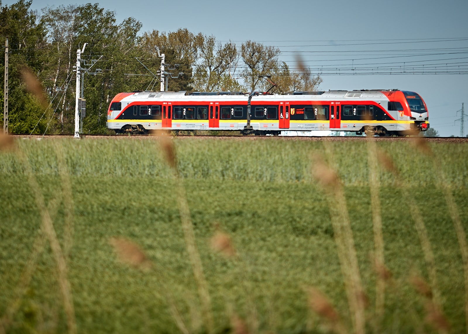 Inforail - ŁKA uruchomi nowe połączenia do Płocka i Warszawy. Są też zmiany terminów w dostawie Elfów 3