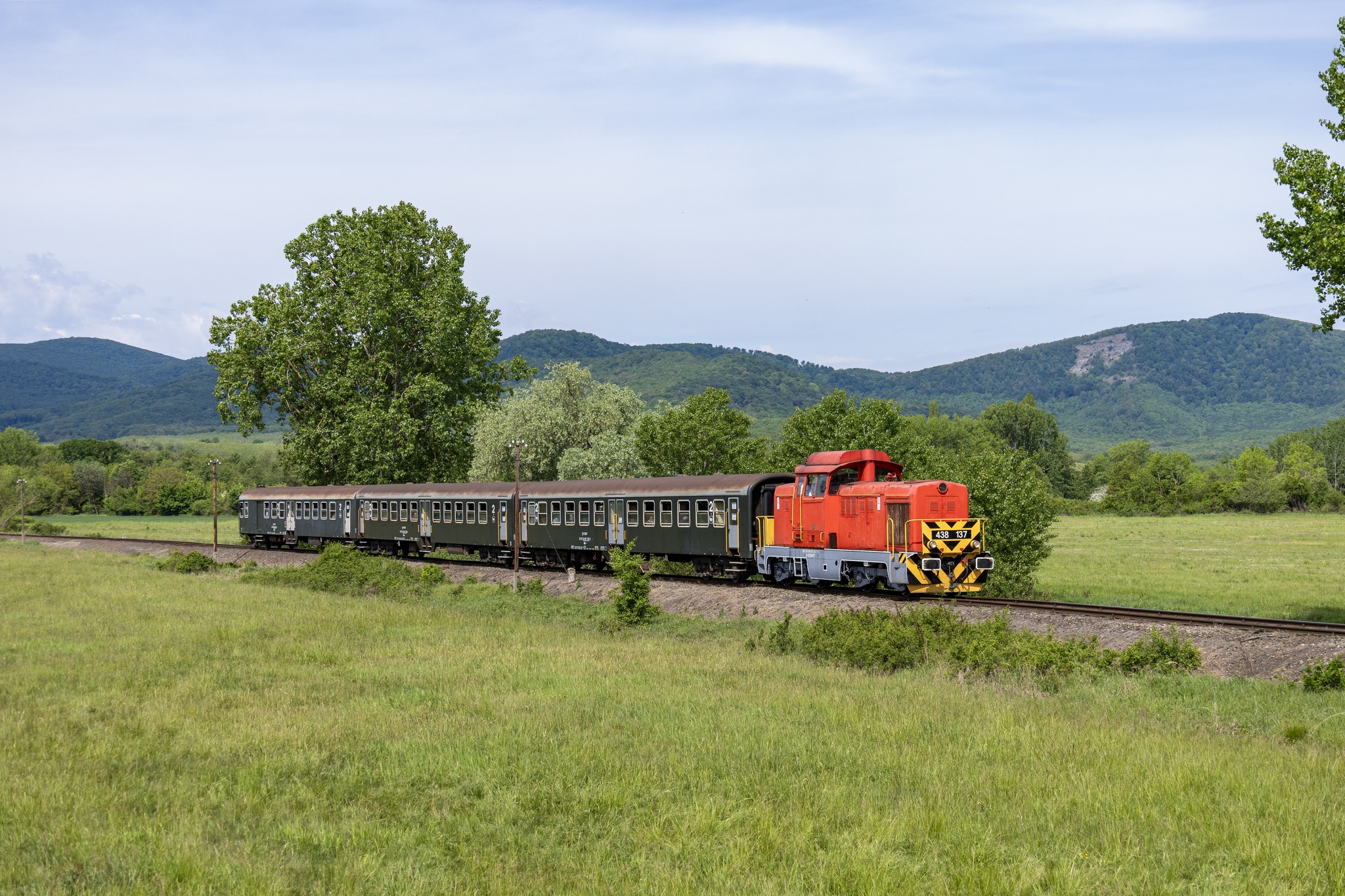 Inforail - MÁV z jeszcze większym rozmachem niż PKP Intercity. Retro weekend i podróż do kolejowej przeszłości