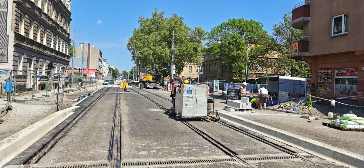 Infotram - Remont al. Powstańców Wielkopolskich w Szczecinie z dużym opóźnieniem. ZUE chce dodatkowych sześciu miesięcy