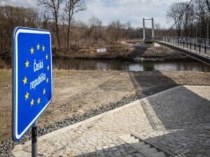 Infobike - Rowerowa kładka połączyła polski Pogwizdów z czeskimi Łąkami. Nad Olzą