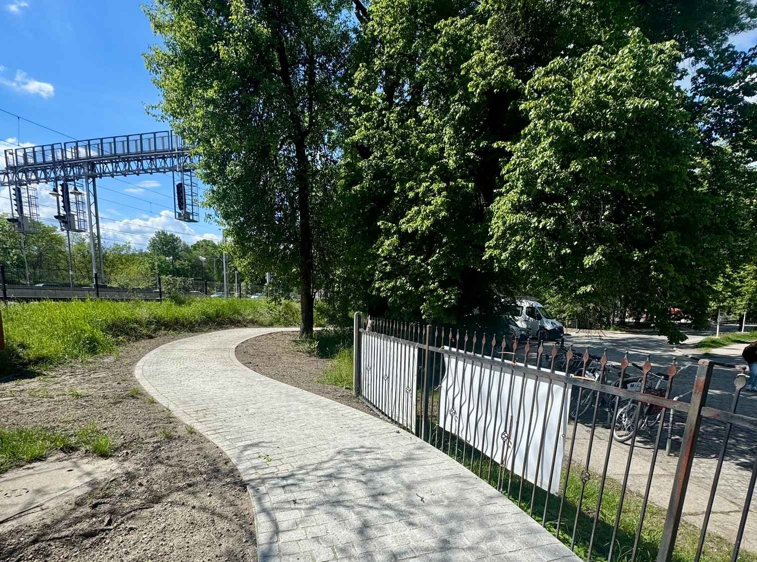 Infotrans - Wrocław kończy Park&Ride w Leśnicy. 66 miejsc przy stacji kolejowej