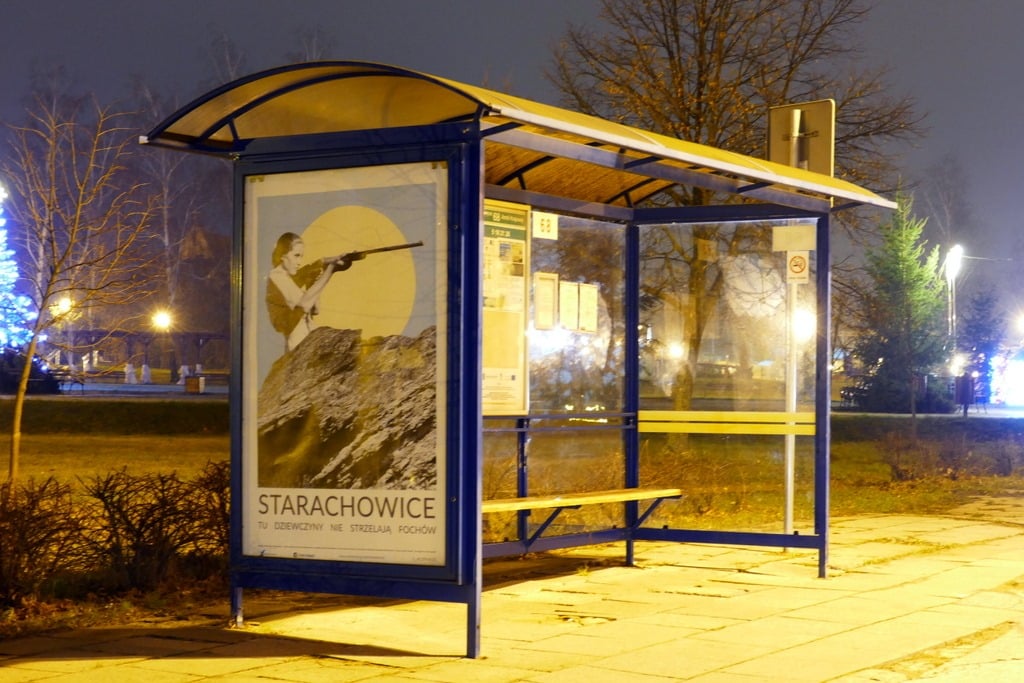 Infotrans - Starachowice zamawiają 24 nowe wiaty przystankowe. Przetarg z unijnym wsparciem