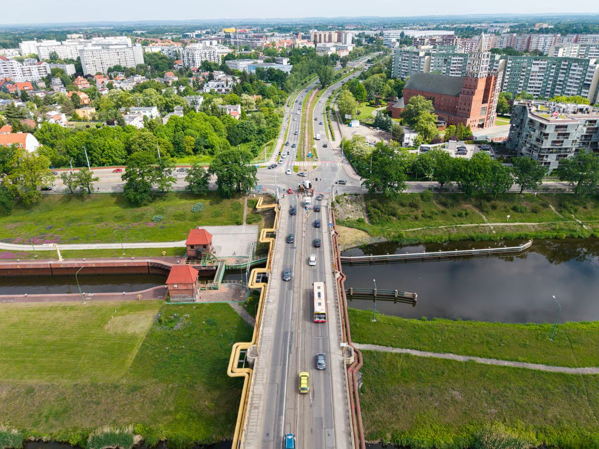 Infotram - Wrocław: prace torowe na Moście Osobowickim. Tramwaje kursują objazdami
