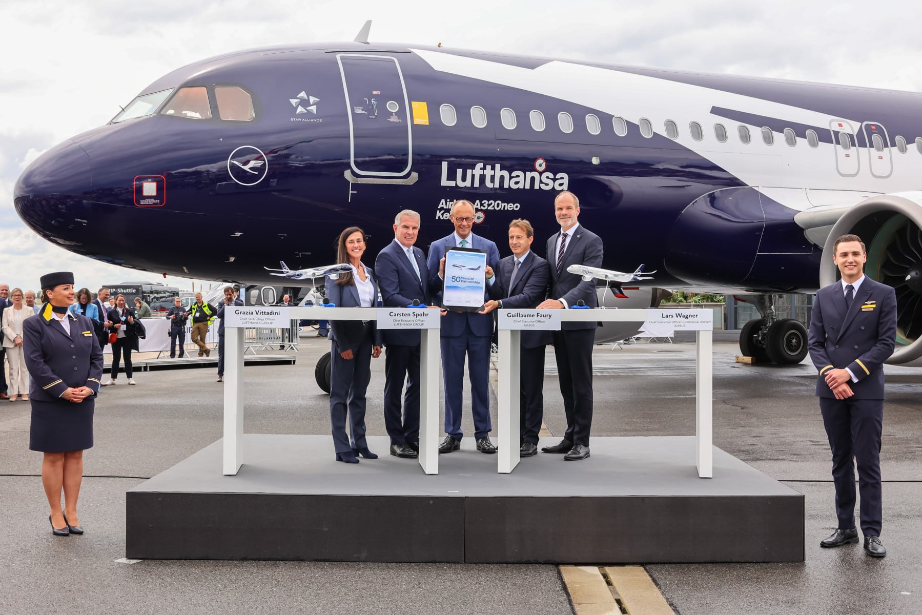 Infoair - Airbus i Lufthansa Group świętują 50 lat współpracy. W drodze 700. samolot
