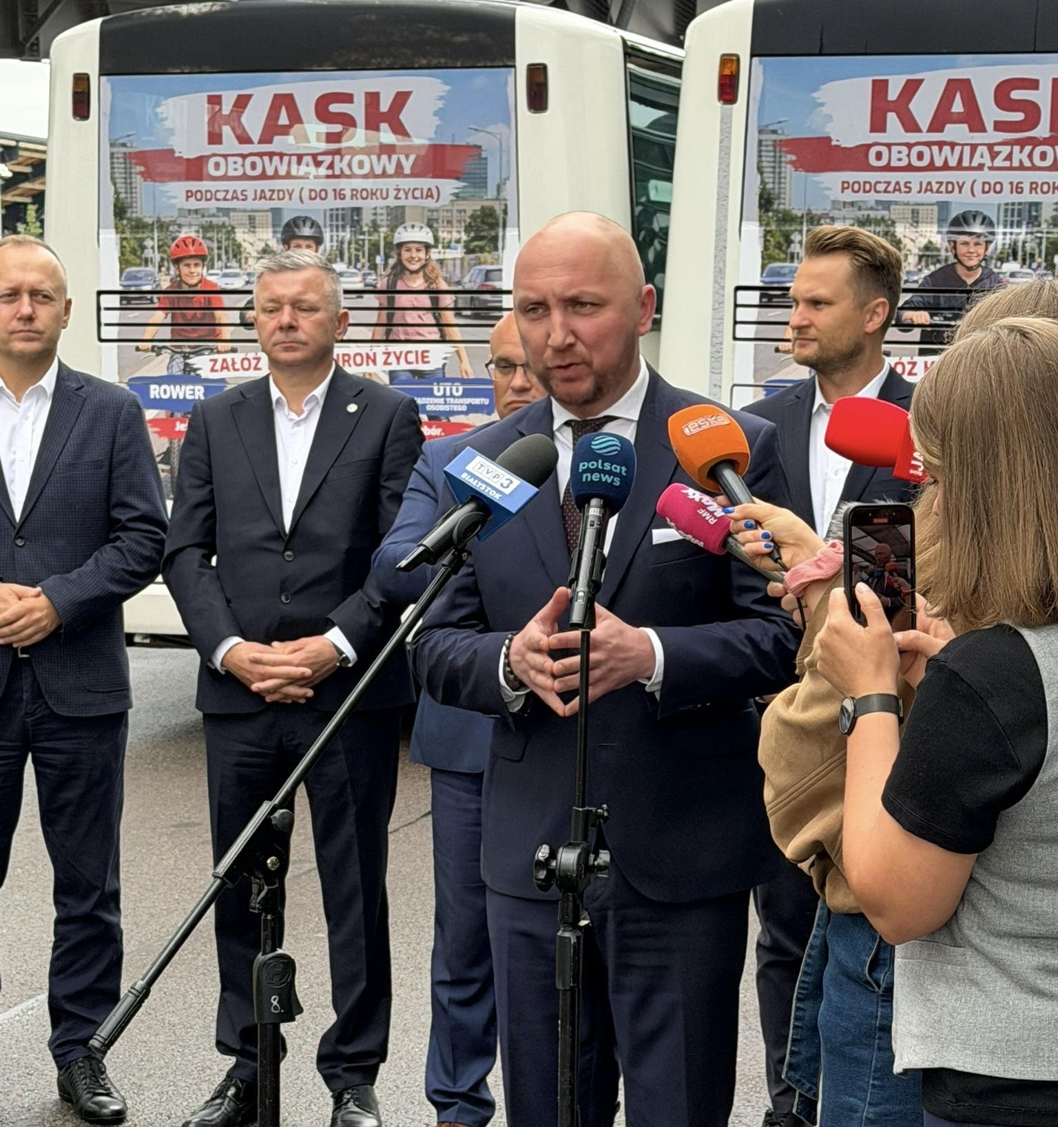 Infobike - Bezpieczna jazda zaczyna się od edukacji. PKS Nova i Policja ruszają z kampanią dla rowerzystów