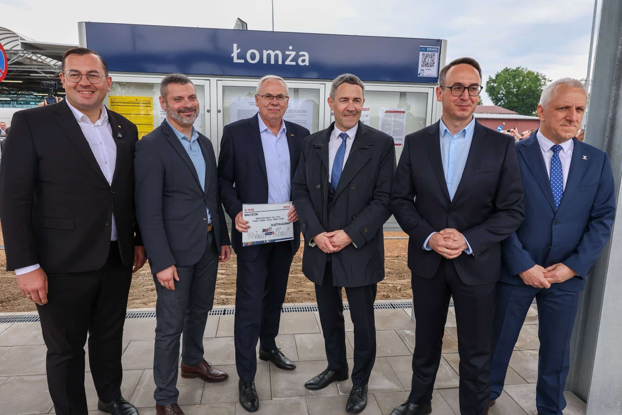 Inforail - Łomża ponownie na kolejowej mapie Polski. Po 33 latach do miasta wróciły pociągi pasażerskie