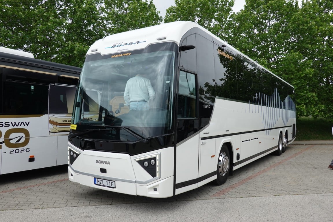 Infobus - Siedem autobusów klasy II na Bus Euro Test 2026: Scania-Castrosua Hero PHEV
