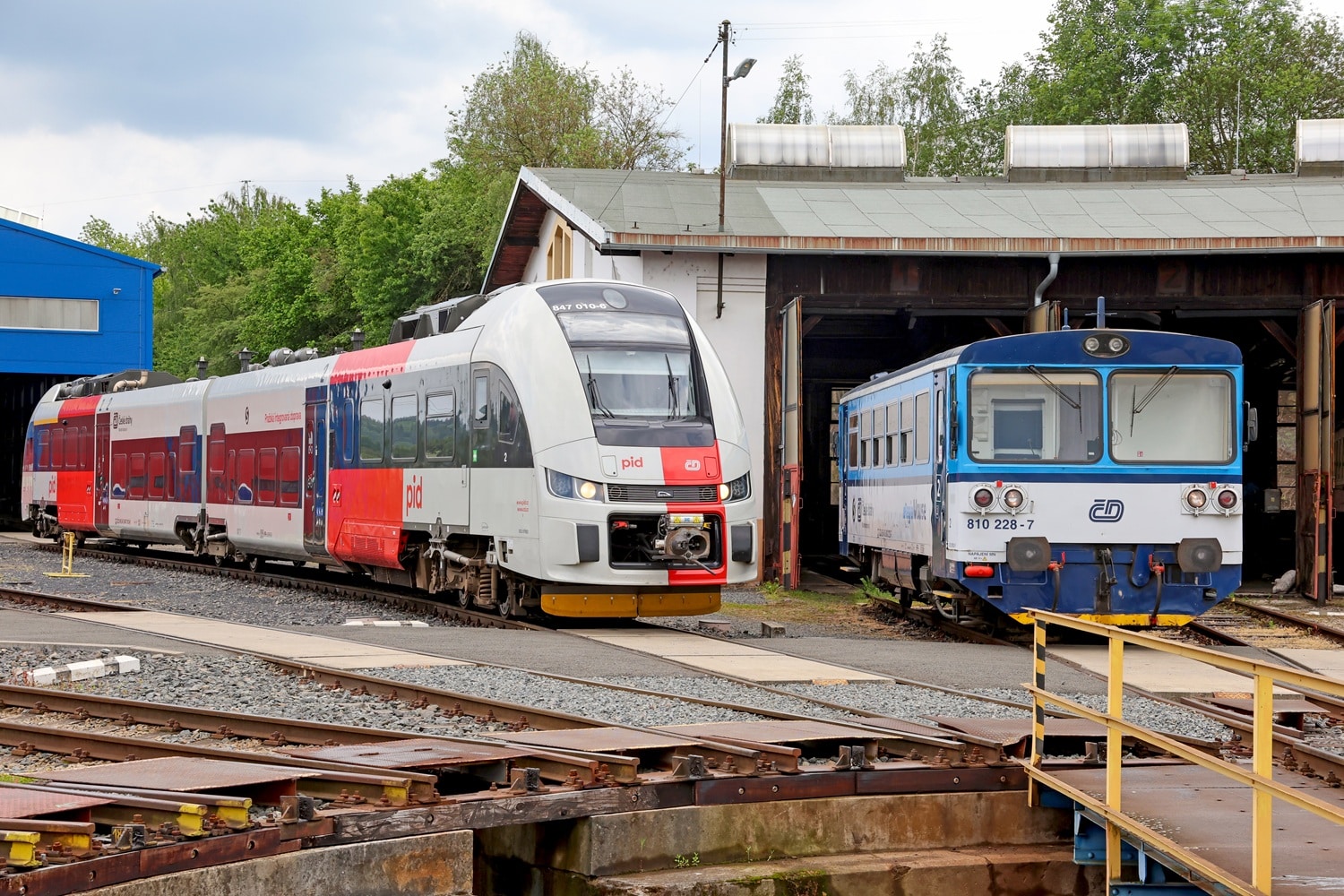 Inforail - Ceske drahy chwalą PESA RegioFoxy. Całkowicie odmieniły transport kolejowy!
