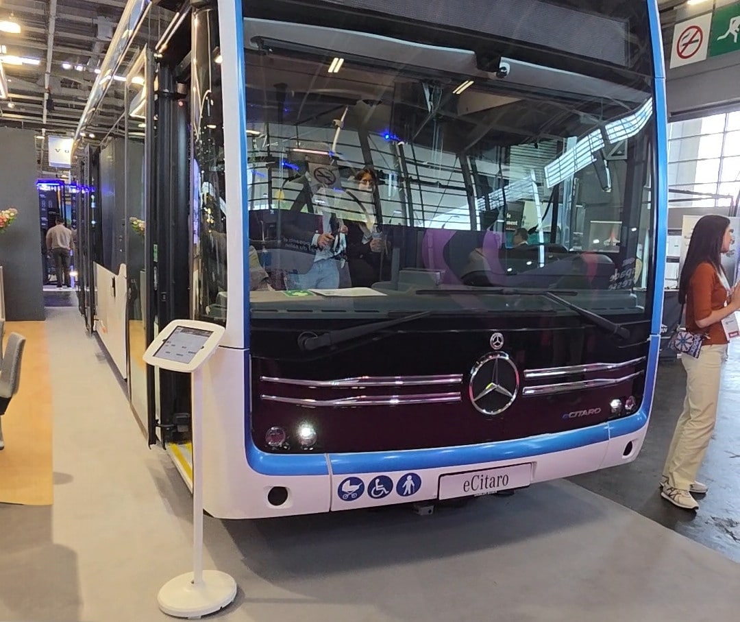 Infobus - Mobco 2026: Daimler Buses France z dwudrzwiowym eCitaro i ministrami