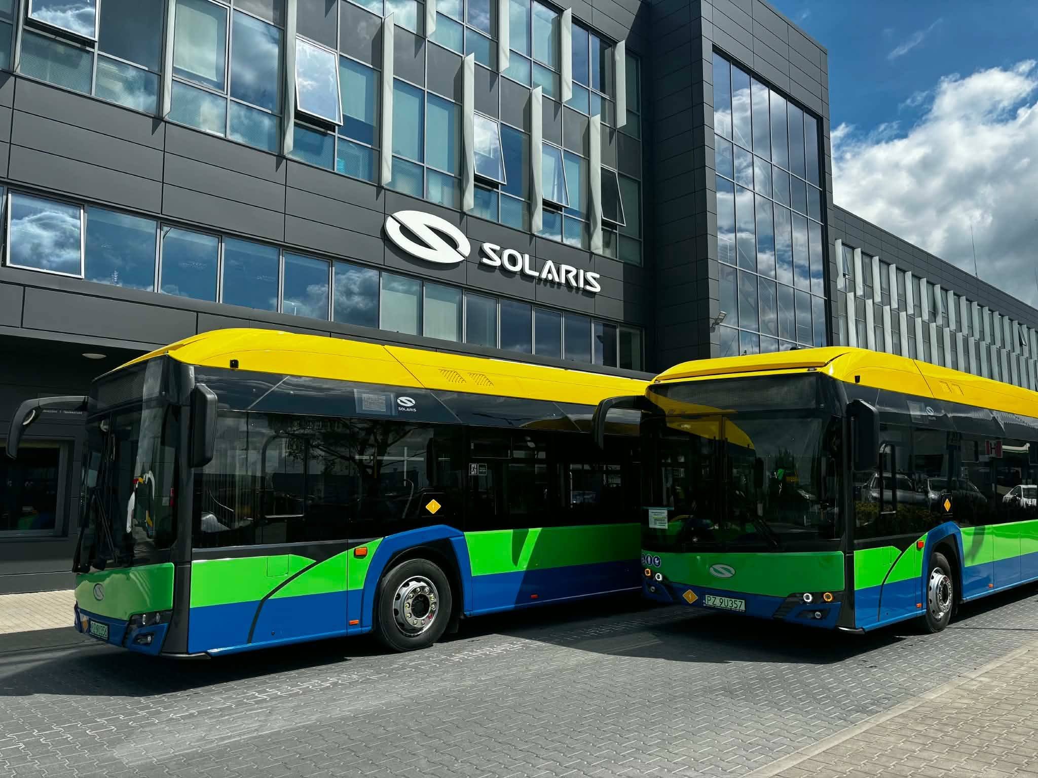 Infobus - Transkom Koziegłowy z pierwszymi elektrobusami. Dwa Solarisy już na ulicach