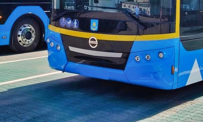 Infobus - Nowe autobusy w Mińsku Maz.: Używane Mercedesy i elektryczne Golden Dragon od Veramo