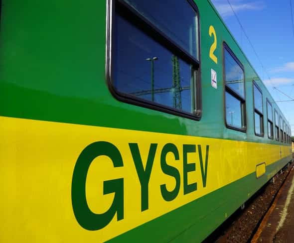 Inforail - Odnowione wagony Schlieren wyjechały na tory. GYSEV wprowadza do ruchu pojazdy z Austrii