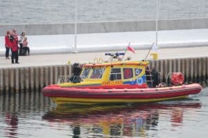 Infoship - Karetki wodne wróciły na Mazury i Jeziorak. Ratownicy będą czuwać do końca września