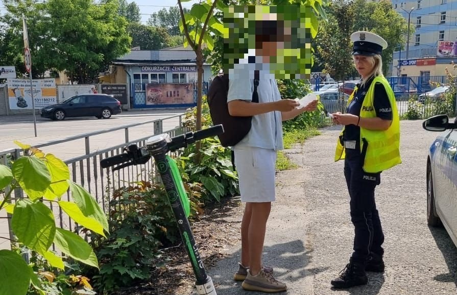 Infobike - Dolnośląska Policja sprawdziła rowery elektryczne i hulajnogi. Prawie 500 wykroczeń