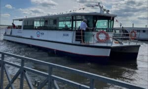 Infoship - „Julek” wrócił na Jezioro Jamno. Znamy cennik 2026. W tym bilet statek + autobus