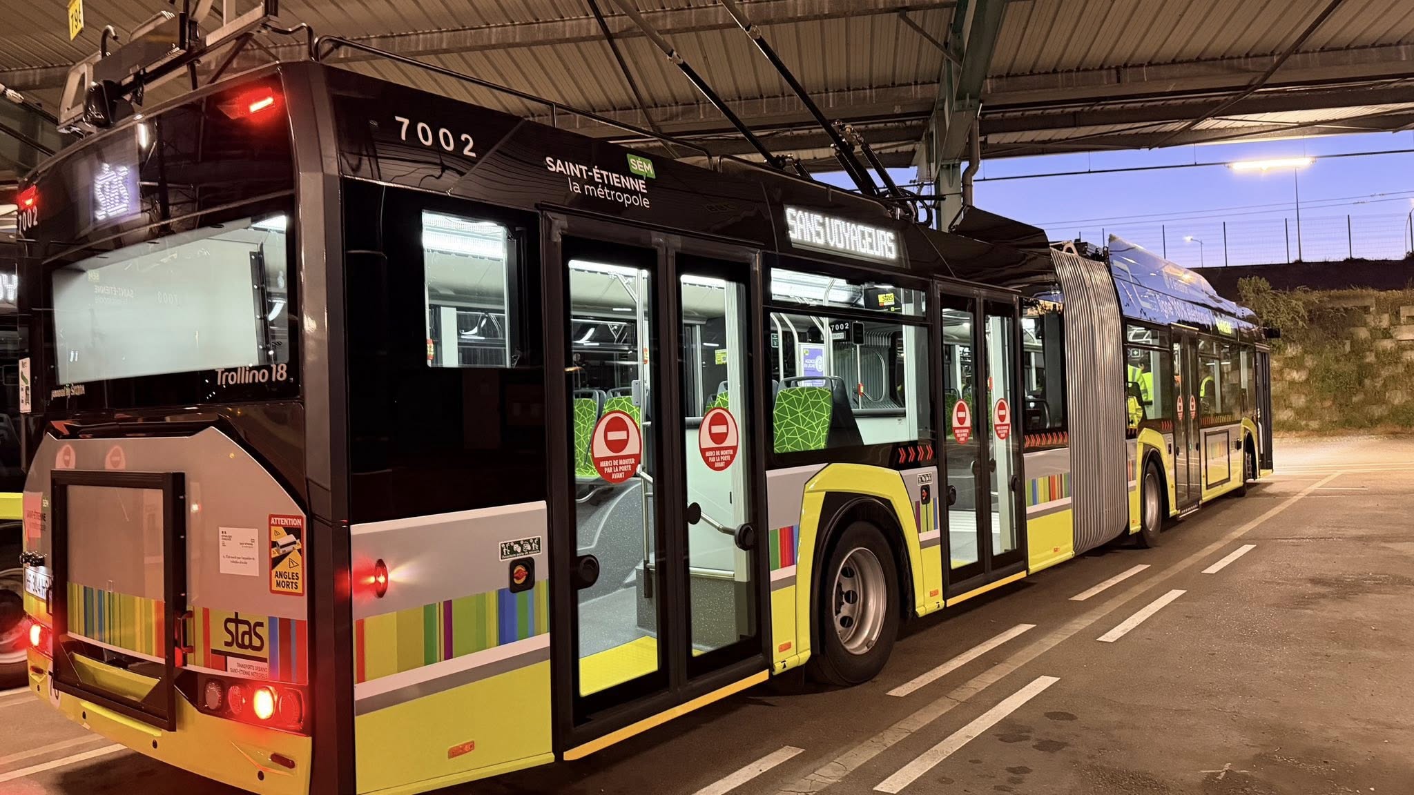Infobus - Francuski powrót trolejbusów w dużym formacie. Solaris na linii M6 w Saint-Étienne