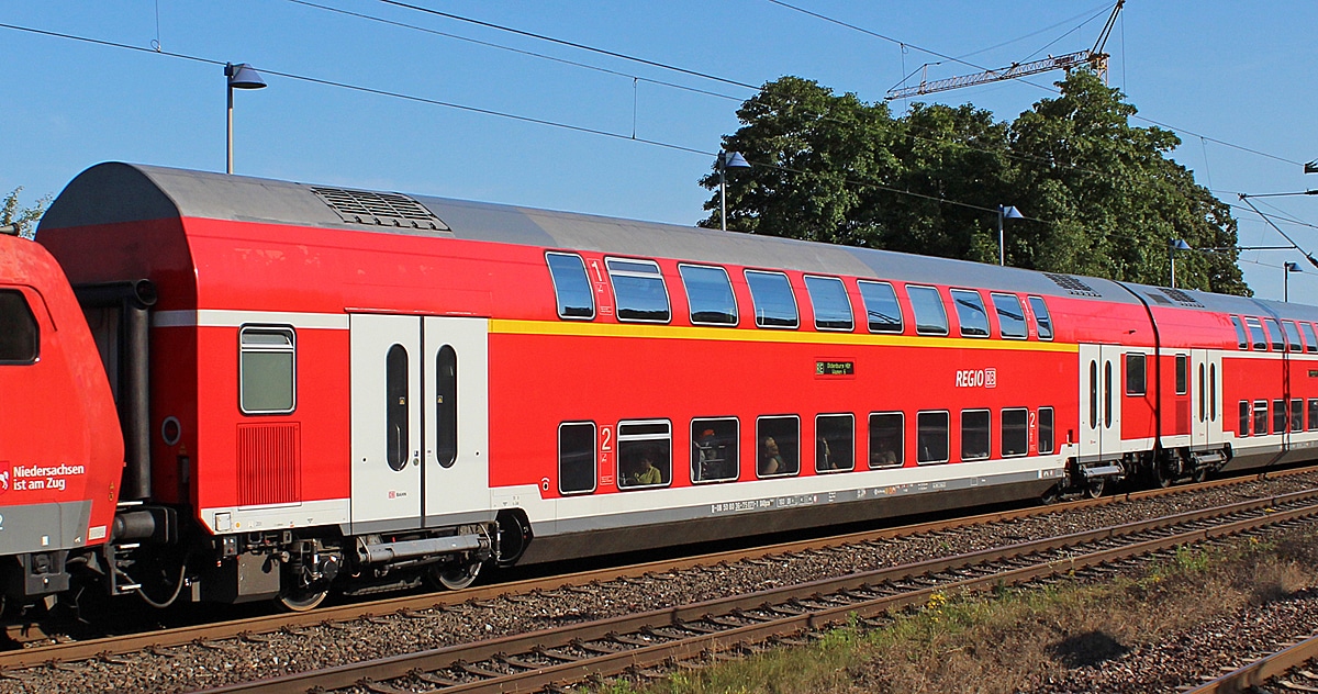 Inforail - PKP Intercity nie kupi piętrowych wagonów z Austrii. A może z Niemiec?