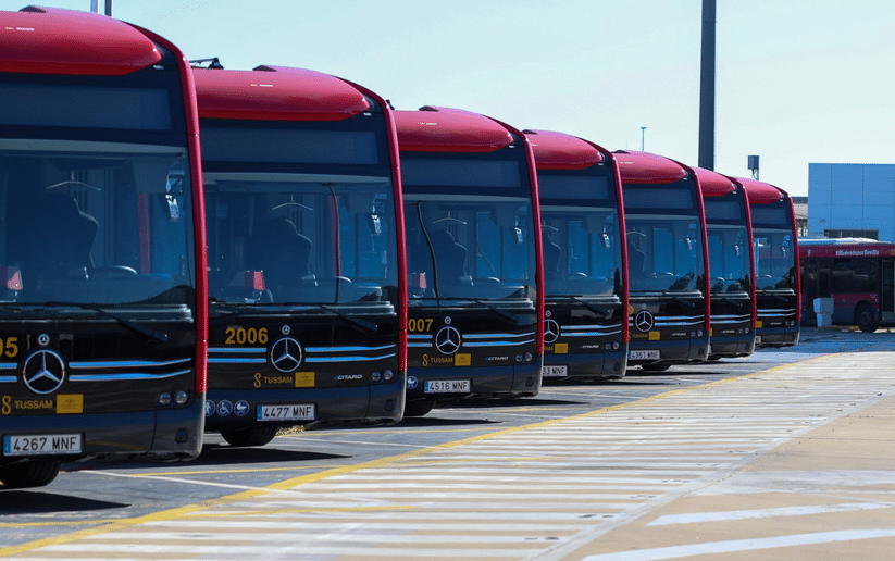 Infotrans - Sewilla zamawia 37 autobusów za 14 mln: Iveco i Mercedes-Benz