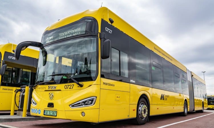 Infobus - Siedem kolejnych elektrobusów dla PKM Gliwic. Irizar ie bus 18 debiutuje na liniach 197 i 699