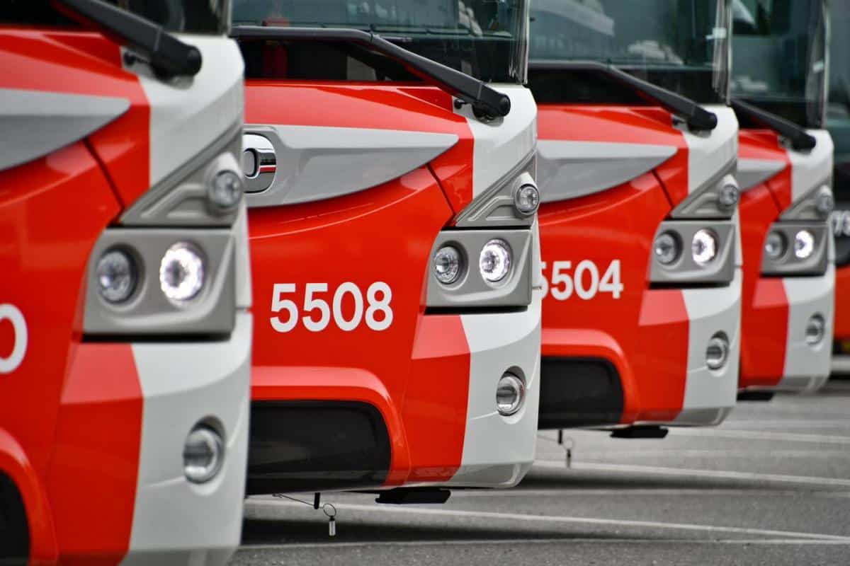 Infobus - Praga ogłasza przetarg na 200 MAXI autobusów. DPP chce diesle i lekkie hybrydy